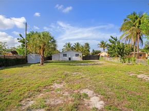 740 NE 43rd Ct, Deerfield Beach FL 33064
