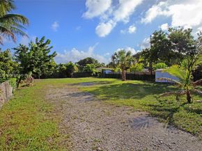 740 NE 43rd Ct, Deerfield Beach FL 33064