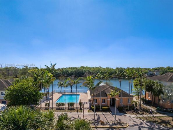 3690 N 56th Ave 948, Hollywood FL 33021
