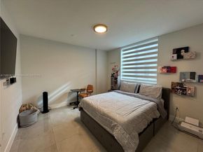 2775 NE 187th St 318, Aventura FL 33180