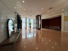 2775 NE 187th St 318, Aventura FL 33180