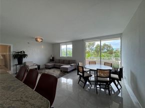 2775 NE 187th St 318, Aventura FL 33180