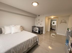2775 NE 187th St 318, Aventura FL 33180