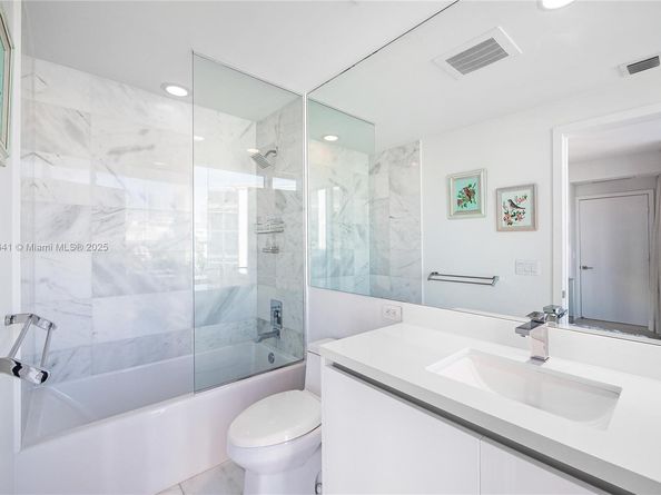 1 Collins Ave 304, Miami Beach FL 33139
