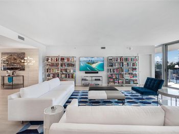 1 Collins Ave