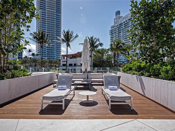 1 Collins Ave 304, Miami Beach FL 33139