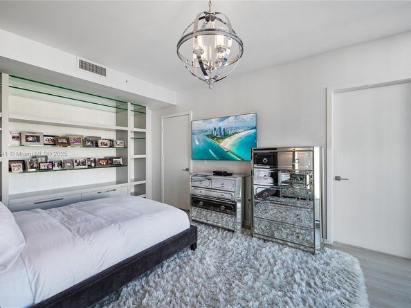 1 Collins Ave 304, Miami Beach FL 33139