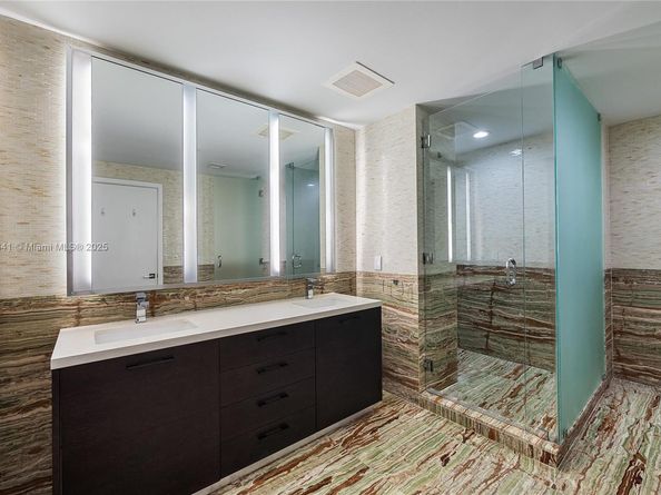 1 Collins Ave 304, Miami Beach FL 33139