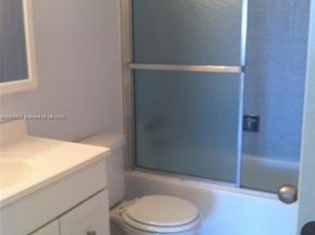 401 Golden Isles Dr 810, Hallandale Beach FL 33009