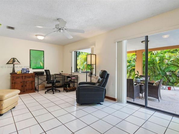7040 SW 95th Ct, Miami FL 33173