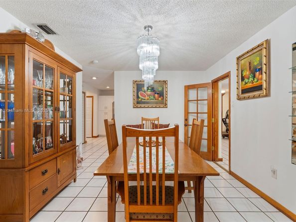 7040 SW 95th Ct, Miami FL 33173