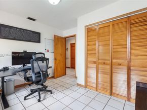 7040 SW 95th Ct, Miami FL 33173