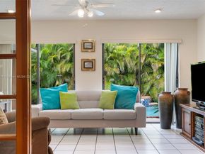7040 SW 95th Ct, Miami FL 33173