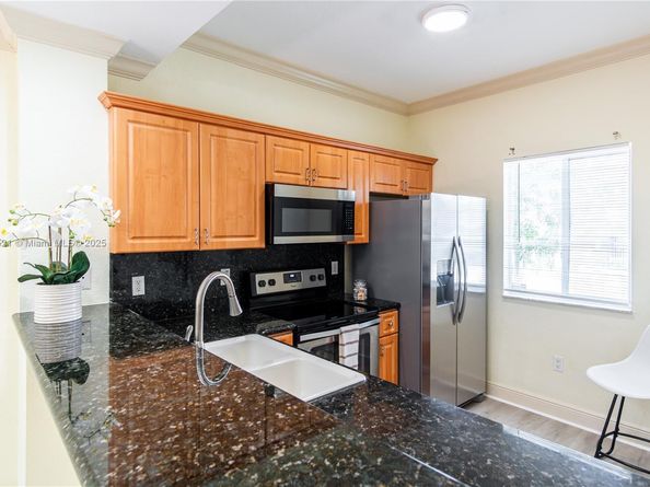 11647 NE 18th Dr 11647, North Miami FL 33181