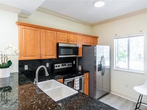 11647 NE 18th Dr 11647, North Miami FL 33181