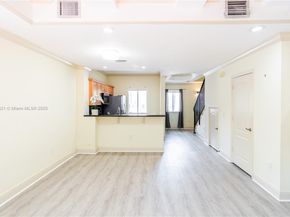11647 NE 18th Dr 11647, North Miami FL 33181