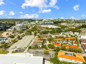 11647 NE 18th Dr 11647, North Miami FL 33181