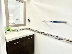 9203 Fontainebleau Blvd 113, Miami FL 33172