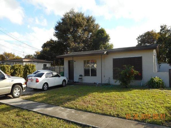 800 NW 33rd Ave, Lauderhill FL 33311