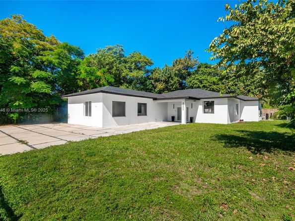 651 NE 172nd St, Miami FL 33162