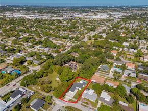 651 NE 172nd St, Miami FL 33162