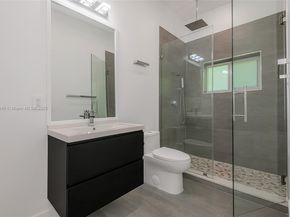 651 NE 172nd St, Miami FL 33162