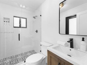 2735 SW 65th Ave, Miami FL 33155