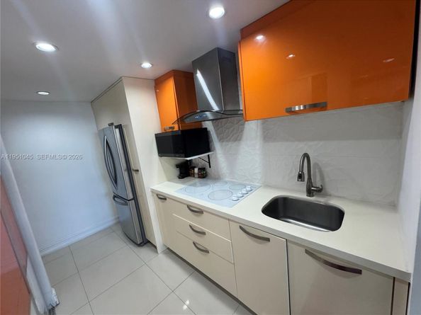 19201 Collins Ave 1130, Sunny Isles Beach FL 33160