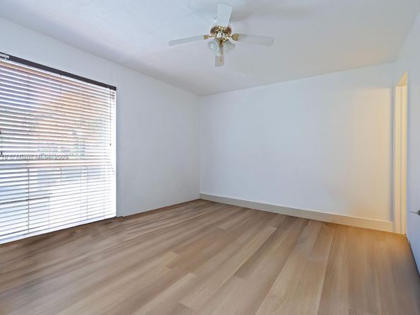 10816 N Kendall Dr R16, Miami FL 33176