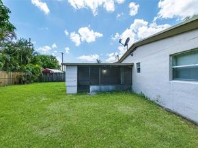 5736 Simms St, Hollywood FL 33021