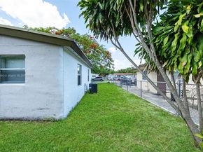 5736 Simms St, Hollywood FL 33021