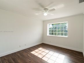 19313 NW 11th St, Pembroke Pines FL 33029