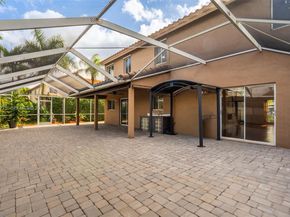 19313 NW 11th St, Pembroke Pines FL 33029