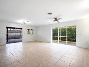 19313 NW 11th St, Pembroke Pines FL 33029