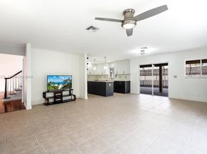 19313 NW 11th St, Pembroke Pines FL 33029
