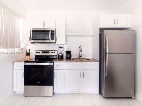 903 80th St, Miami Beach FL 33141