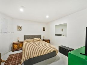 700 S Shore Dr, Miami Beach FL 33141