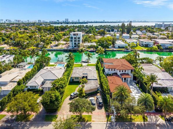 700 S Shore Dr, Miami Beach FL 33141