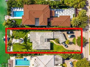 700 S Shore Dr, Miami Beach FL 33141