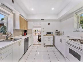 700 S Shore Dr, Miami Beach FL 33141