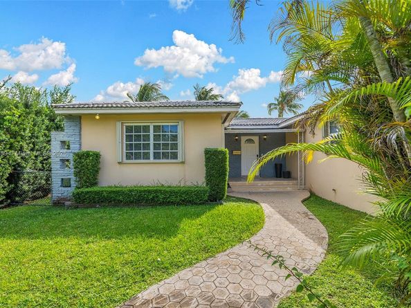 700 S Shore Dr, Miami Beach FL 33141