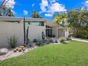 1040 NE 85th St, Miami FL 33138