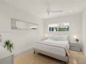 1040 NE 85th St, Miami FL 33138