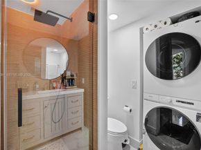 1000 Island Blvd 1710, Aventura FL 33160