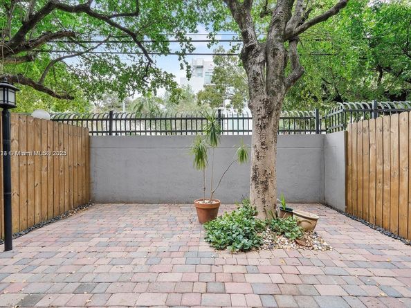3097 Bird Ave 3097, Miami FL 33133
