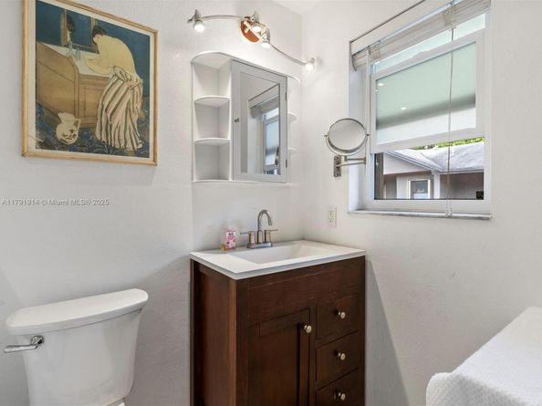 3097 Bird Ave 3097, Miami FL 33133