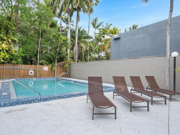 3097 Bird Ave 3097, Miami FL 33133