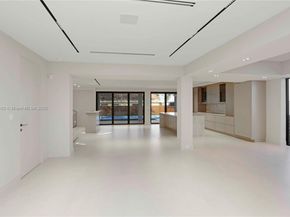 330 SW 19th Rd, Miami FL 33129