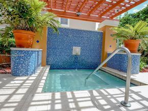 19601 E Country Club Dr 7303, Aventura FL 33180