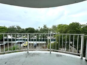 484 NW 165th St Rd A411, Miami FL 33169